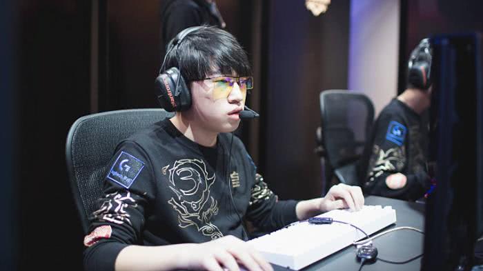 一直较为突 一直较为突